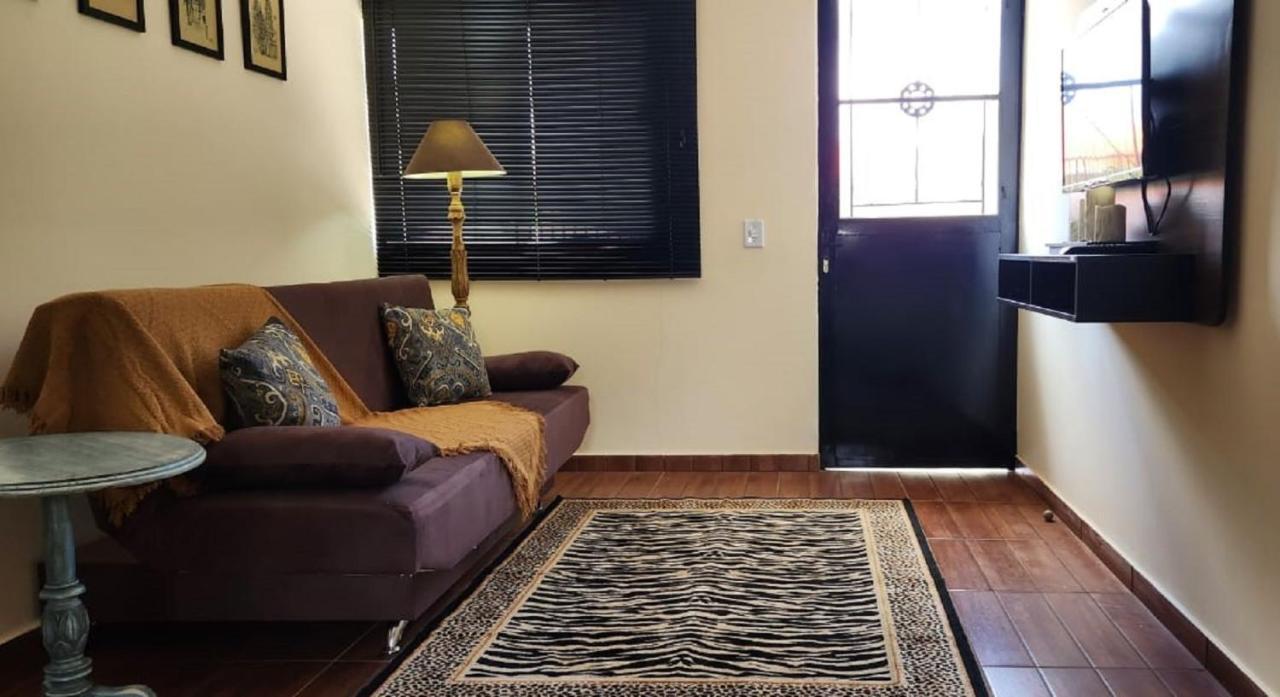 Holiday home 300m-da Av Cataratas- Ar Condicionado - Estacionamento Privado *
